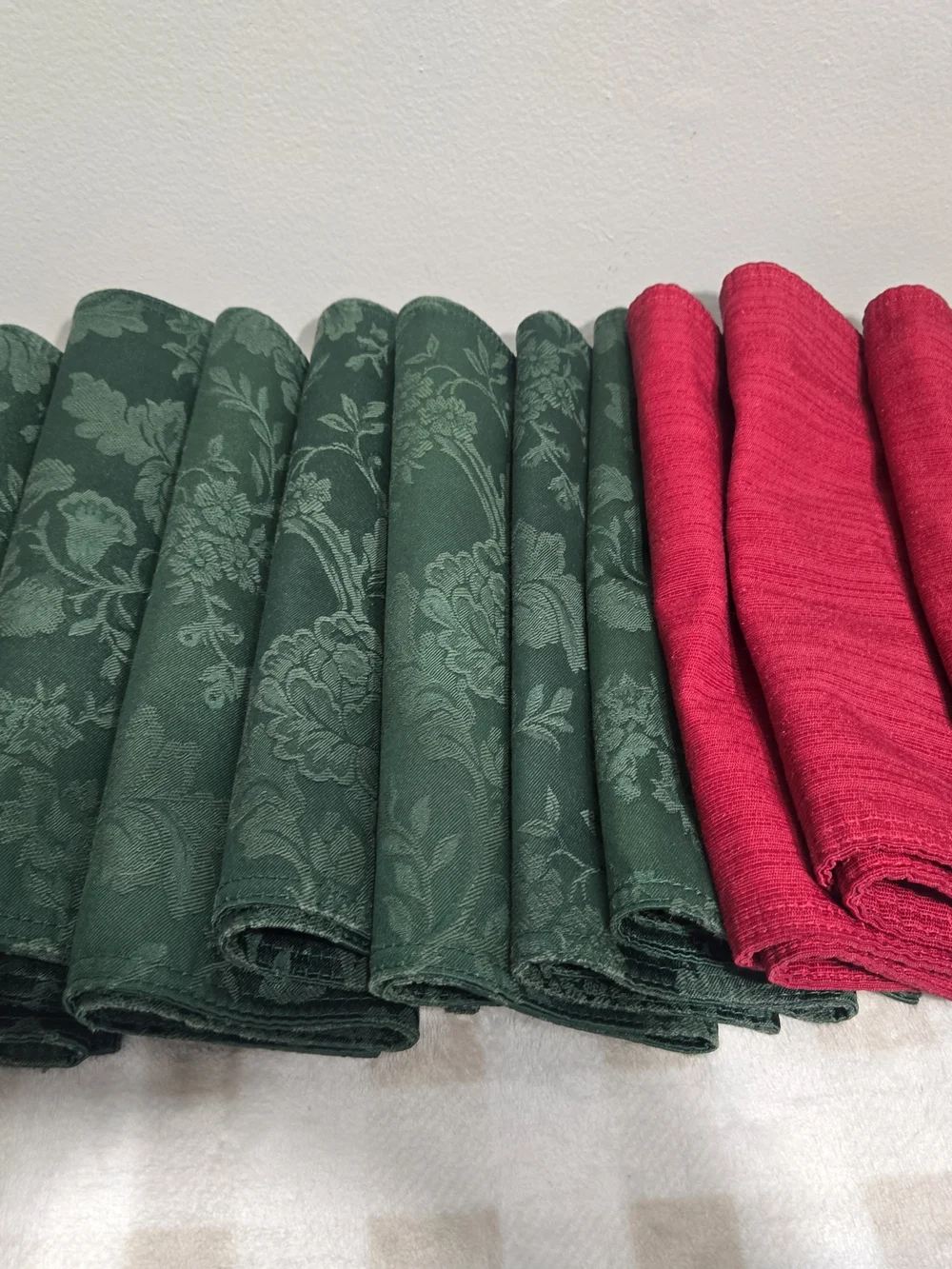 Green and Red Decorative Table Napkin Set - Home Accents Christmas